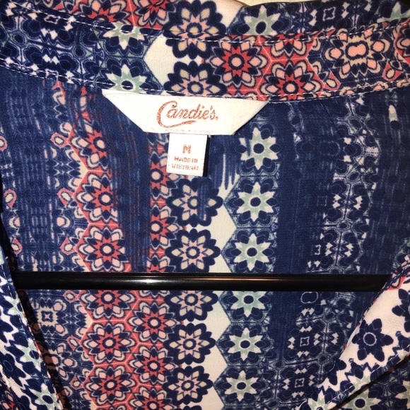 Blouse - Picture 2 of 3